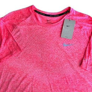 NEW Nike Dri-FIT ADV Stride Short Sleeve Running Top HV5203-635 Mens 2XL NeonRed